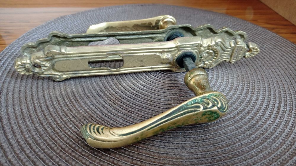 Klamka mosiężna patyna