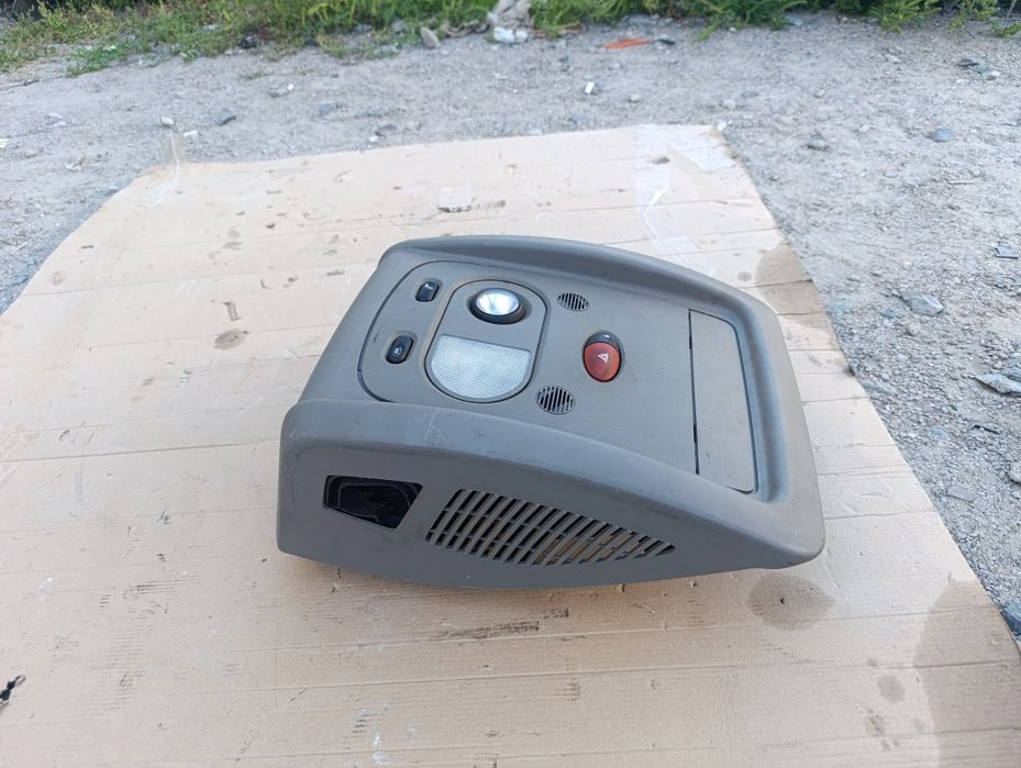 Плафон освещения салона Renault Master 3 Opel Movano B Оригинал