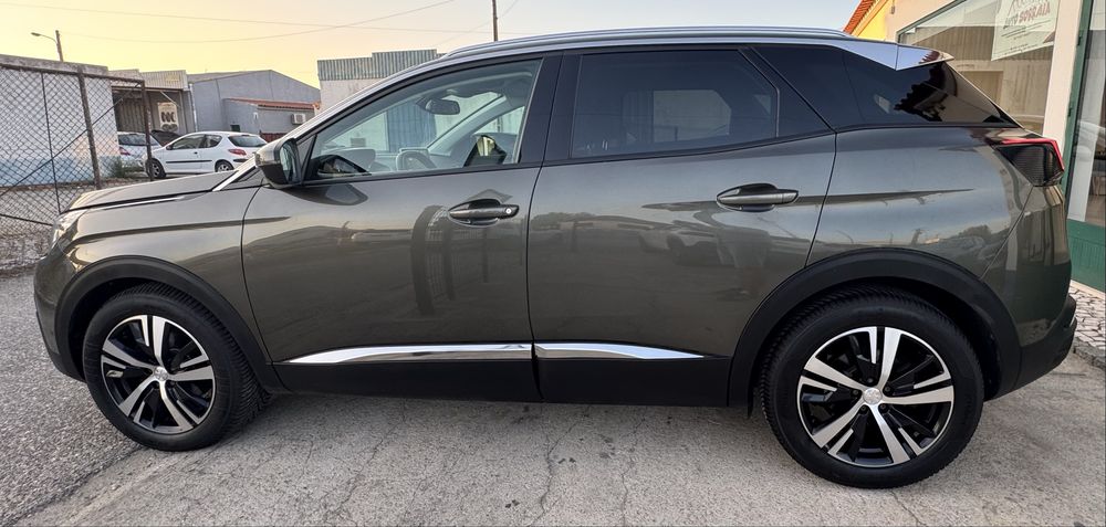 Peugeot 3008 1.2 PureTech Allure