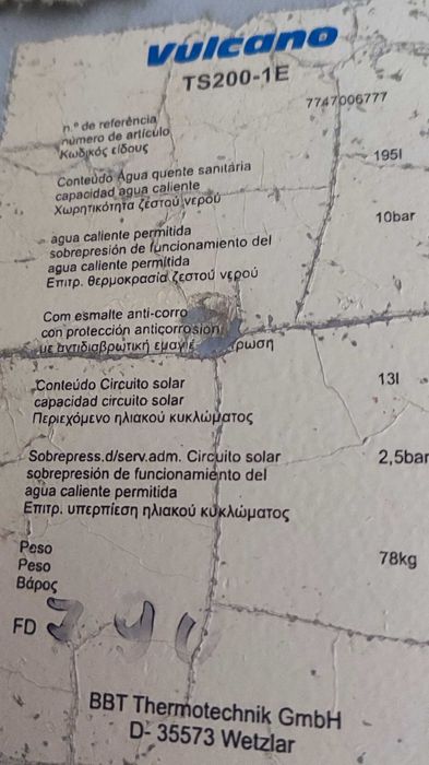 Painel Solar Térmico Vulcano c/ reservatório de 200L