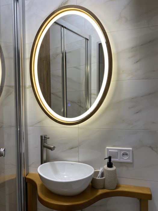 Квартира подобово з балконом,ближній центр