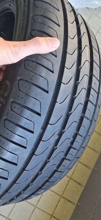 2 Pneus Pirelli Cinturato P7 225/45 R17 - Seminovos (Estado de Zero)