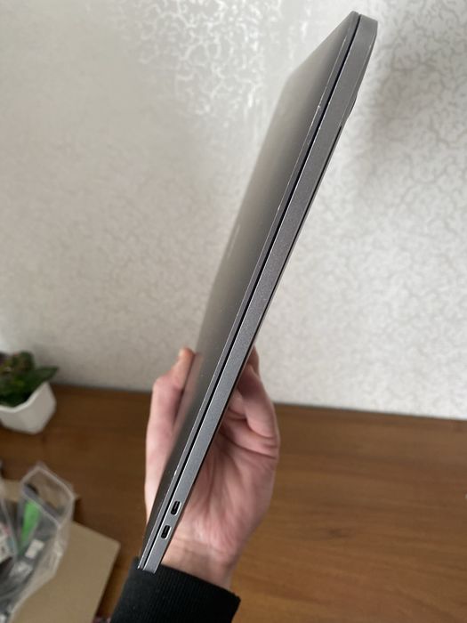 Macbook pro 15 a1707 i7 16gb