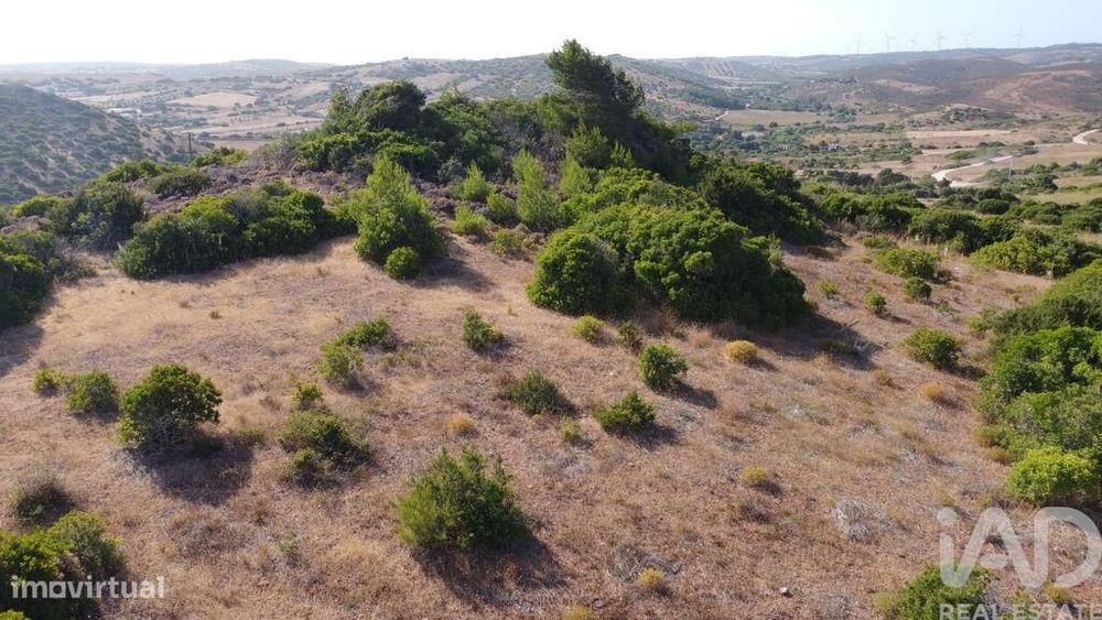 Terreno em Budens de 4320,00 m2