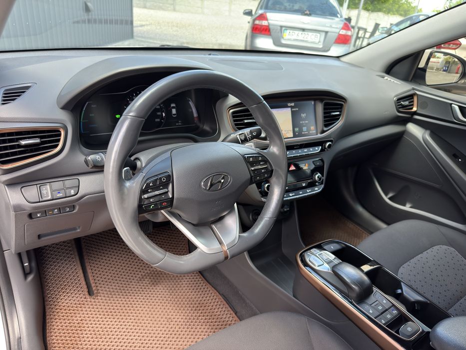 В продаже официальный Hyundai Ioniq Electric 2019