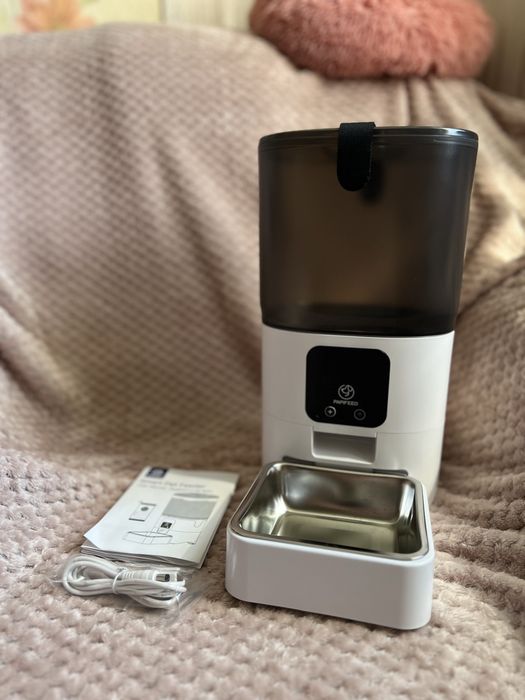 Розумна годівничка для котів та собак Papifeed smart