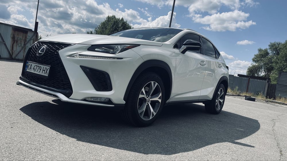 Надійний Lexus nx 200t