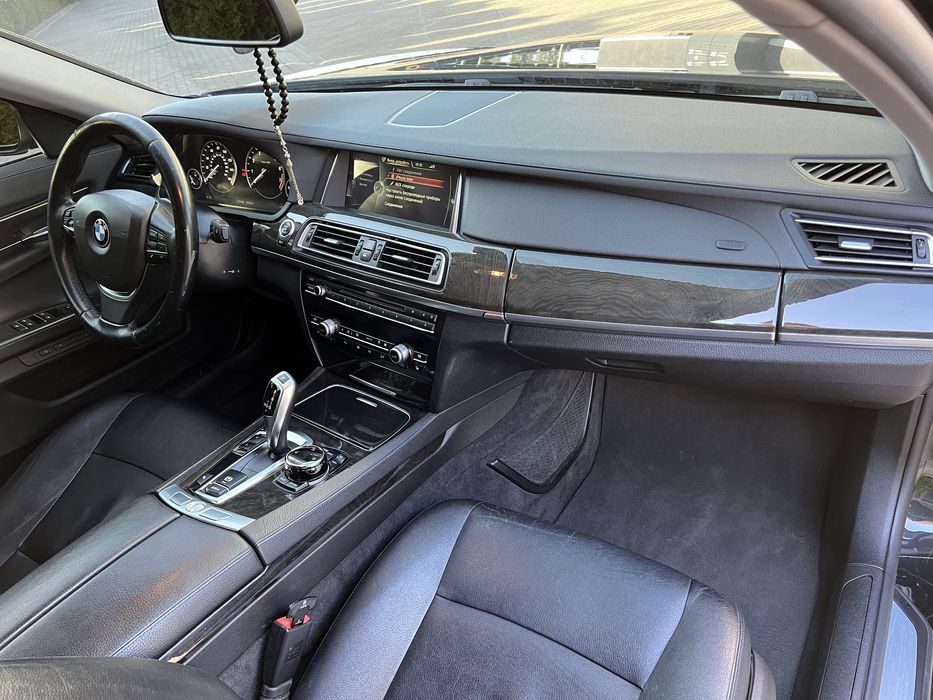 BMW 7 Series 2013