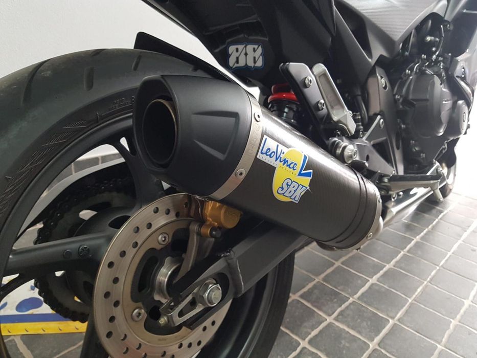 Honda CBR 600F 2011 – 28.000 km – Histórico Honda – Pneus novos