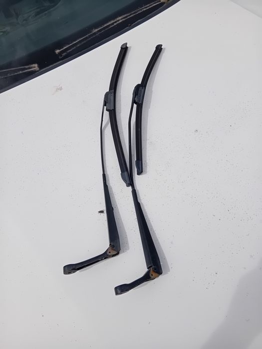 VW Passat b5 fl ramię ramiona wycieraczek przód przednich