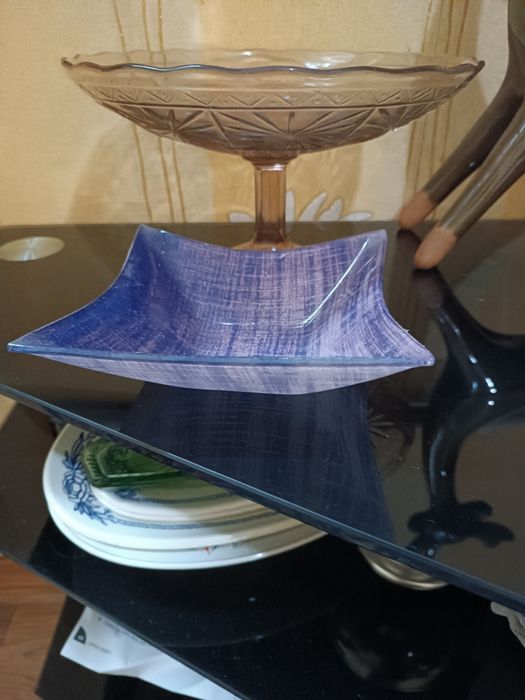 Різний посуд новий.