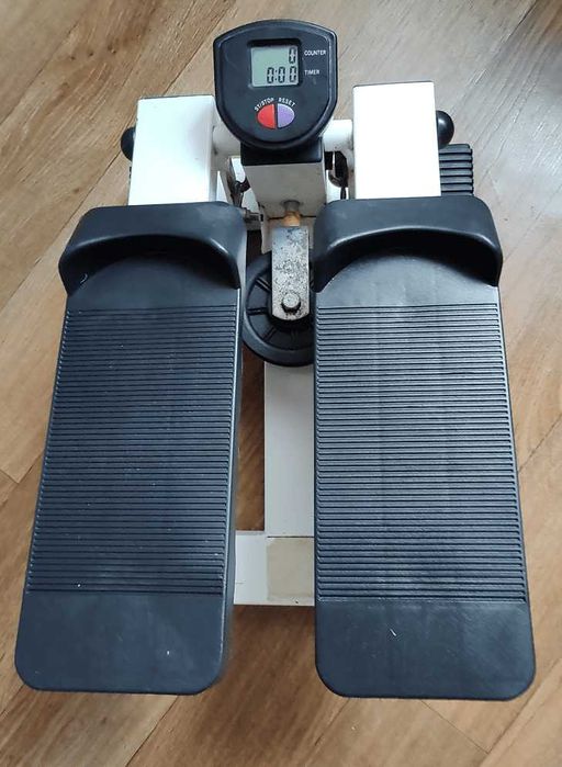 Силовой Эспандер для ног и ягодиц стационарный Тренажер