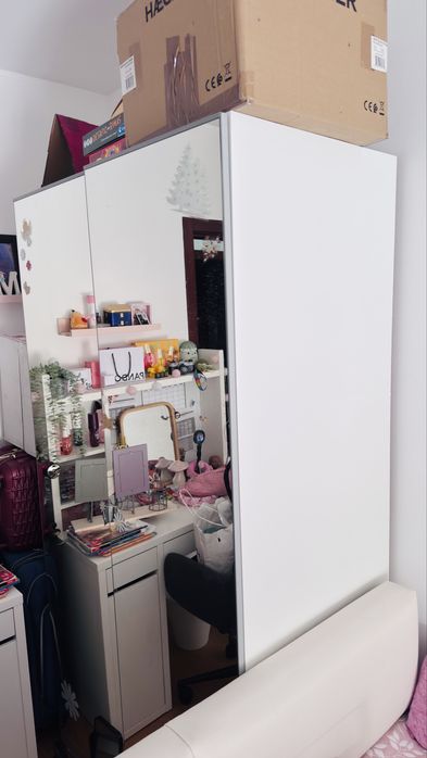 Roupeiro dois portas com espelho