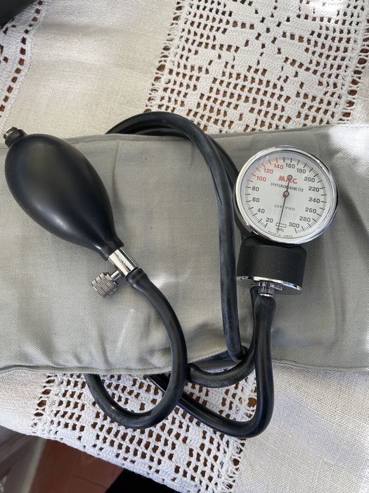 Vende-se Aparelho para medir a tensão arterial