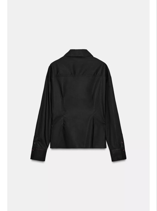 Сорочка zara чорна з червоною ниткою