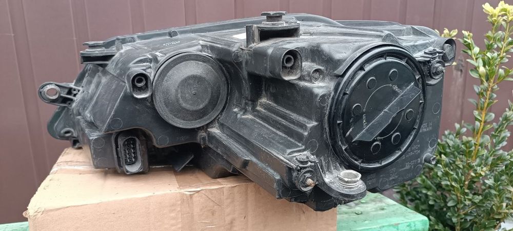 Фара правая, Volkswagen Jetta mk6