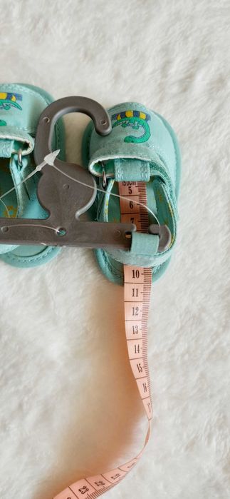 Sandałki niemowlęce