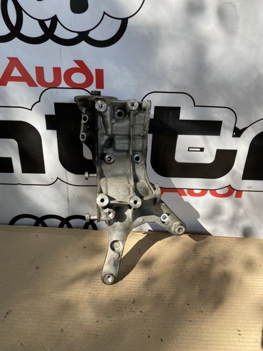 Кронштейн двигуна фільтра лапа генератора Audi A4 B8 A5 Q5 2.0 TFSI