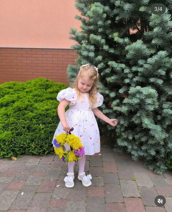 Плаття святкове для дівчинки