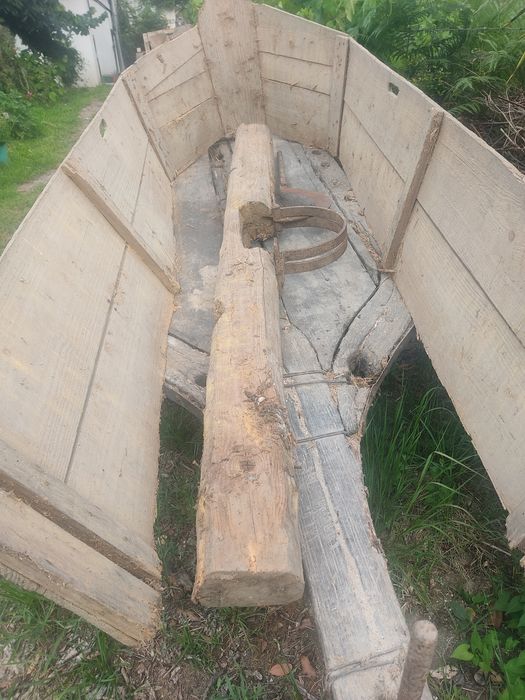 Carros de bois antigos