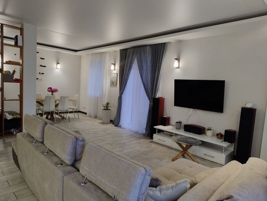 Продам дом в селе Хотяновка, с/т Кривое Озеро, 163 м.кв.