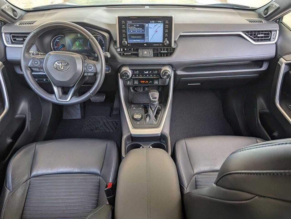 Toyota RAV4 XSE      2021