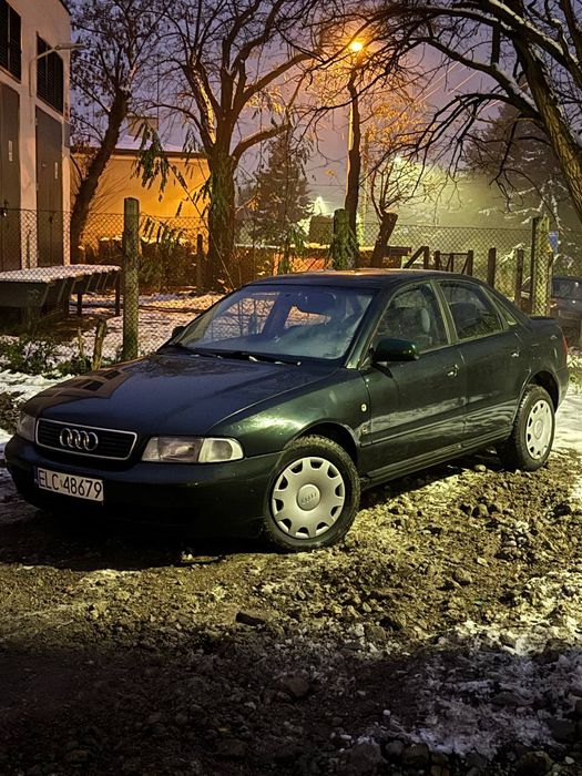Audi A4 (B5) 1.9 TDI 90KM Hak Święta Otwarte