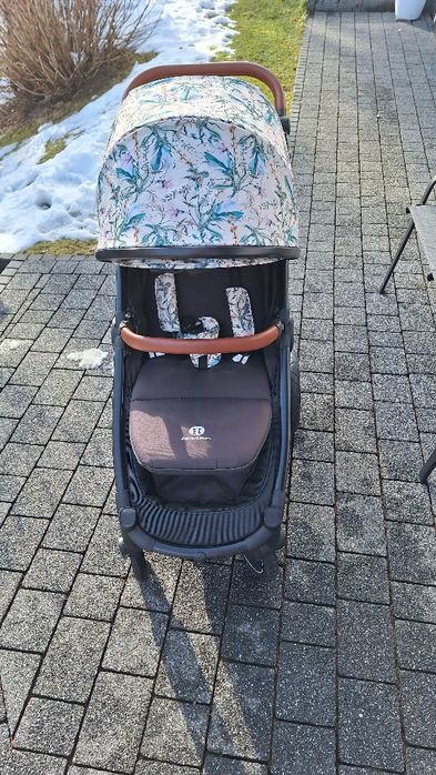 Wózek spacerowy Petite&Mars Street +