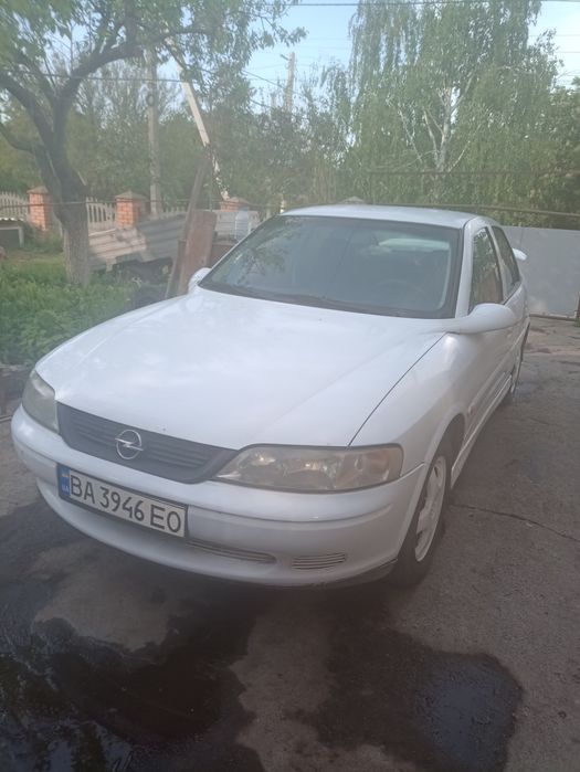 Opel Vektra b седан