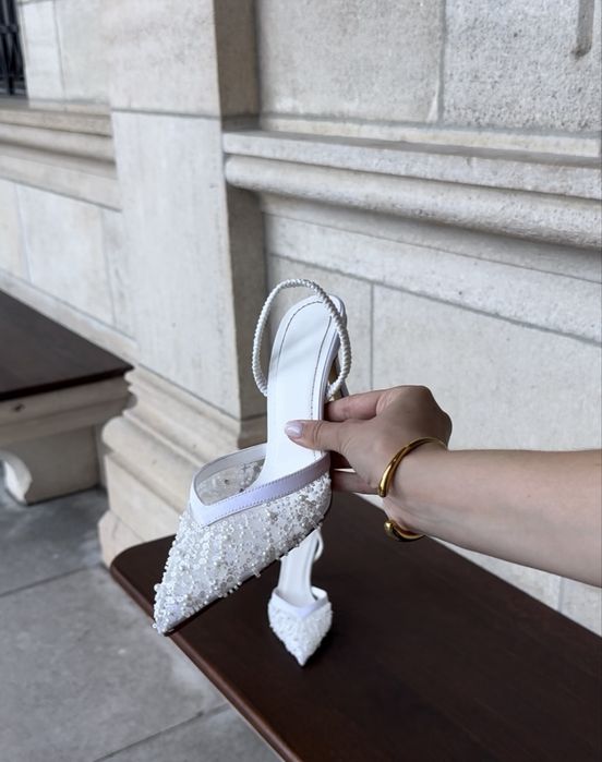 Підбори білі в стилі Zara