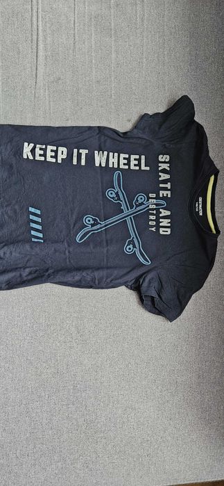 3 używane podkoszulki r. 146/152