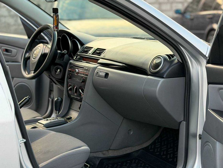 Mazda 3 автомат газ/бенз