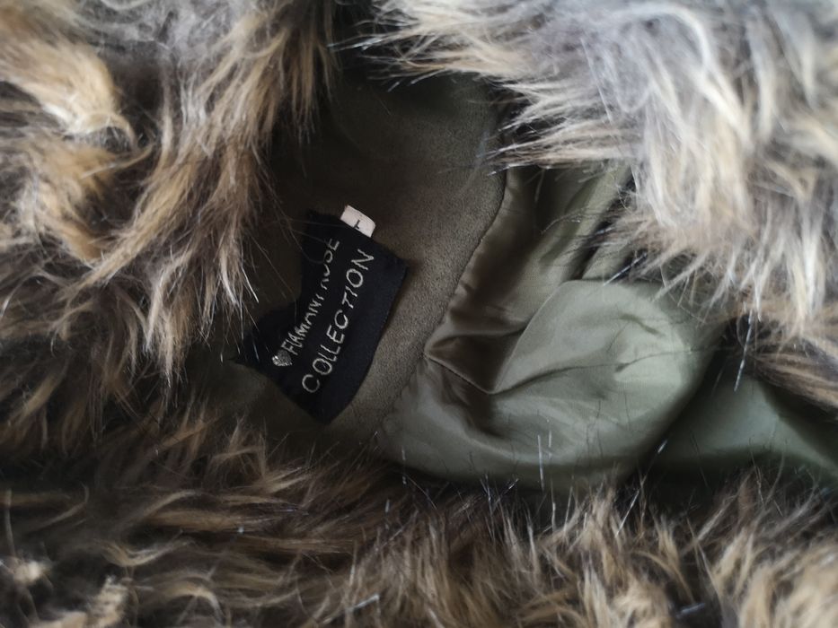 Kurtka z futerkiem plaszcz