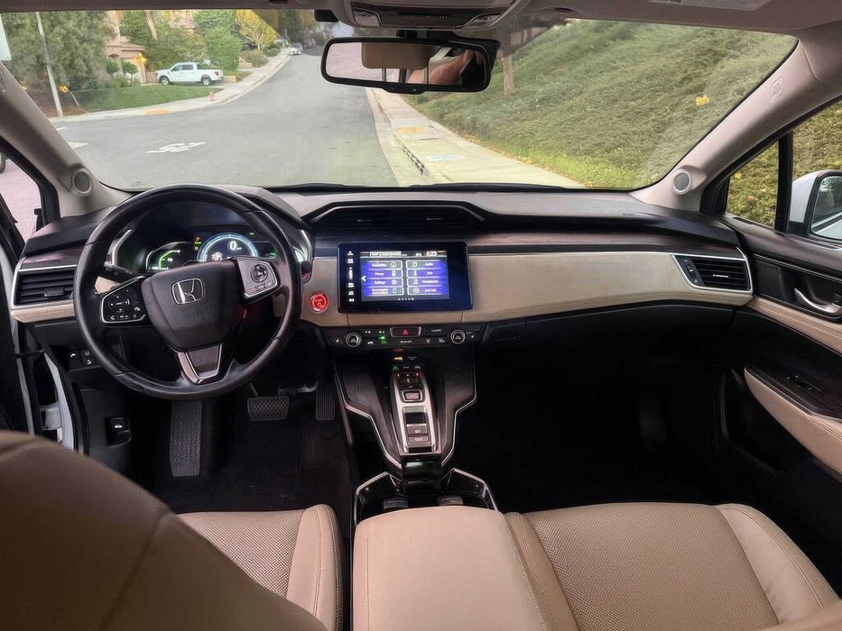 Honda Clarity      2019