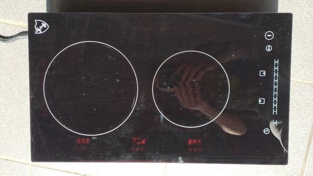 Placa vitrocerâmica modelo VC-3002 nova