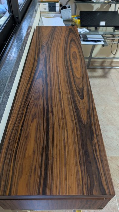 Consola / Aparador pau ferro mate