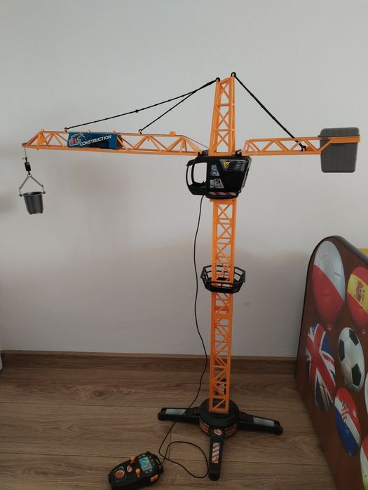 Dźwig żuraw na pilota