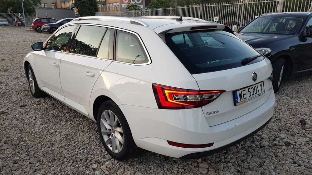 Wynajem wypożyczalnia samochodów wynajem samochodu samochód do wynajmu