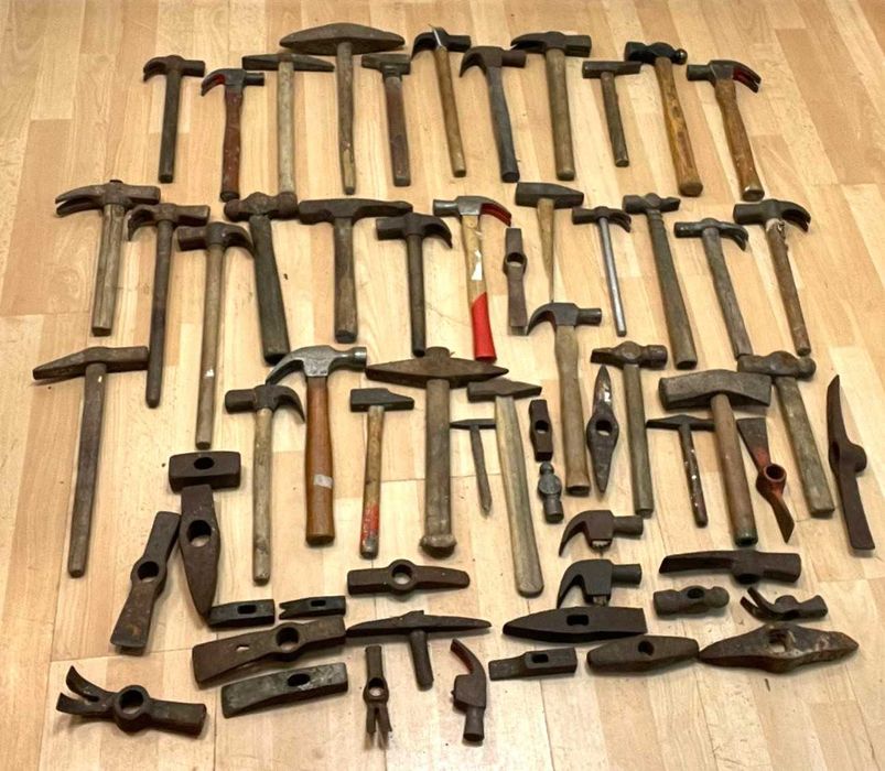 Ferramentas antigas, 60 martelos de diveros tipos e epocas