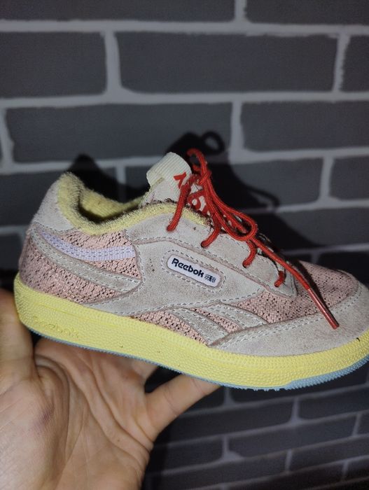 Кросівки для дівчинки