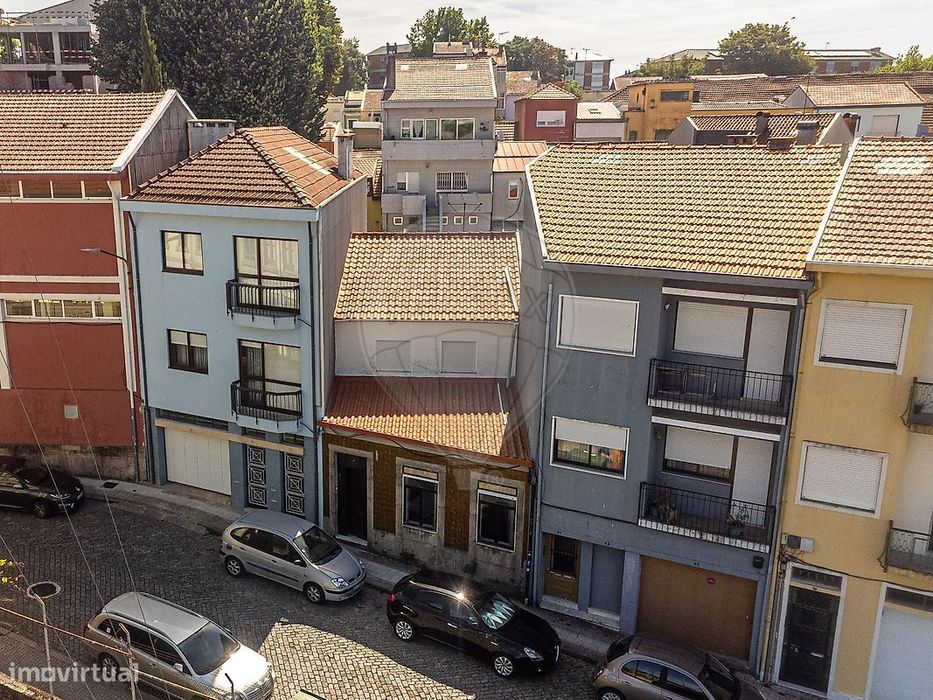 Moradia T4 para venda