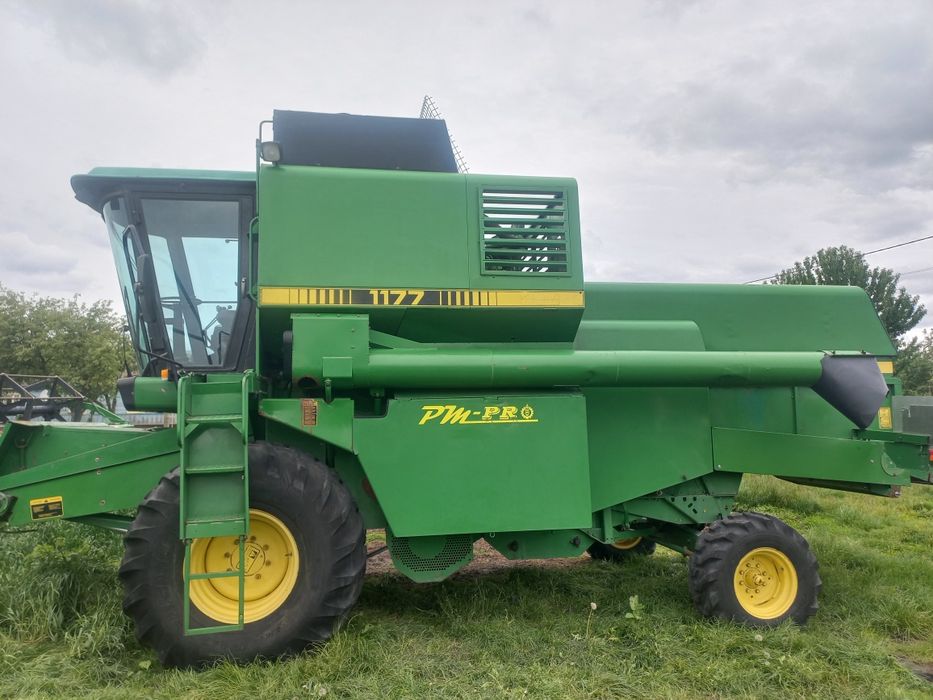 Продам зернозбиральний комбайн John deere 1177