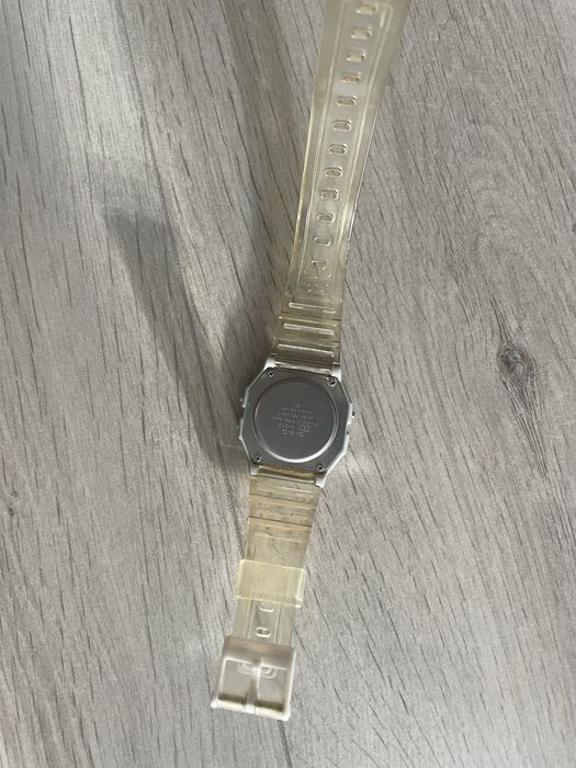 Годинник casio f91 в чудовому стані