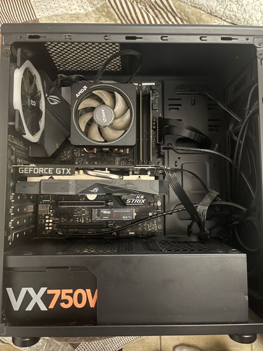 PC Gamer - Ryzen 7 3700x GTX 1660 Super 6Gb 16gb ram full rgb