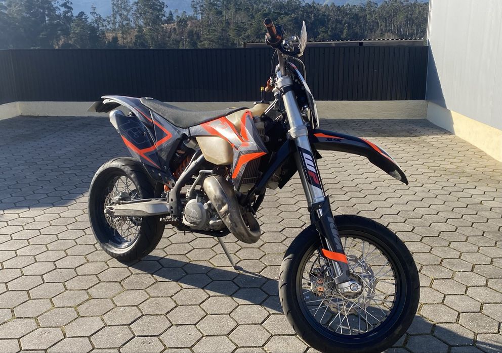 KTM EXC 125       Matriculada 2012 11KW