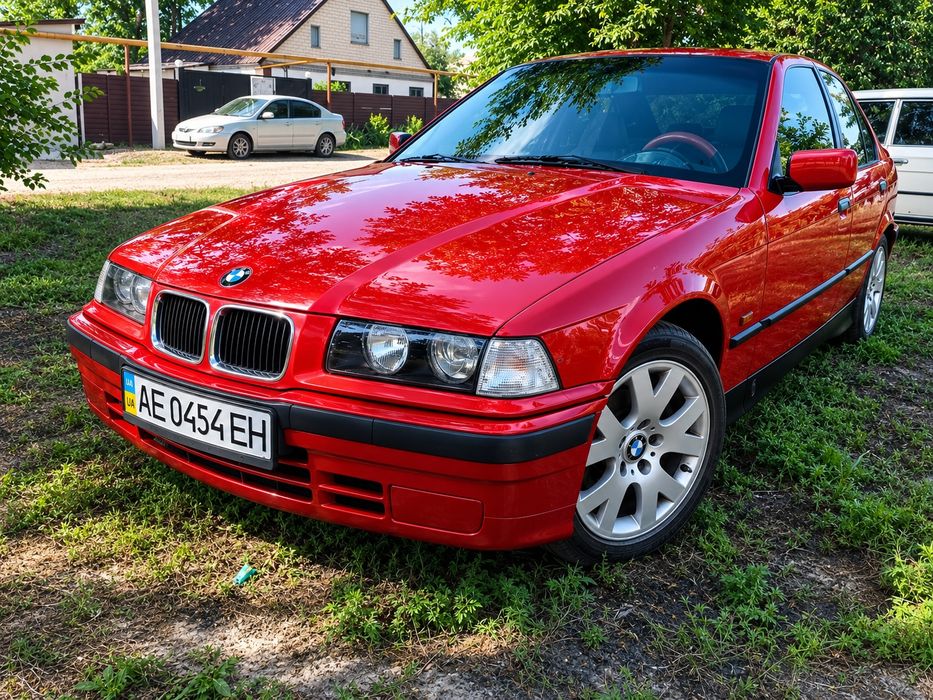 Продам  BMW E36.