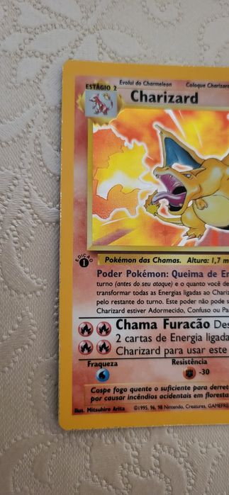 Charizard base set first edition 4/102 pt