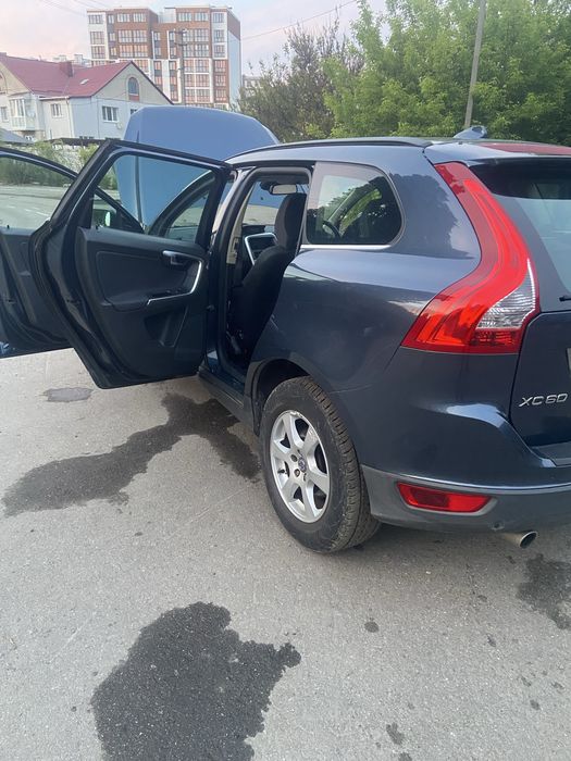 Двері перед зад комплектні і голі Volvo XC60 2008 2017