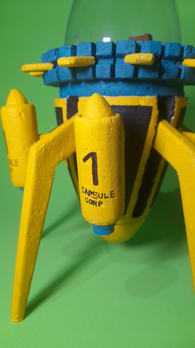 Nave do futuro Dragon ball Z