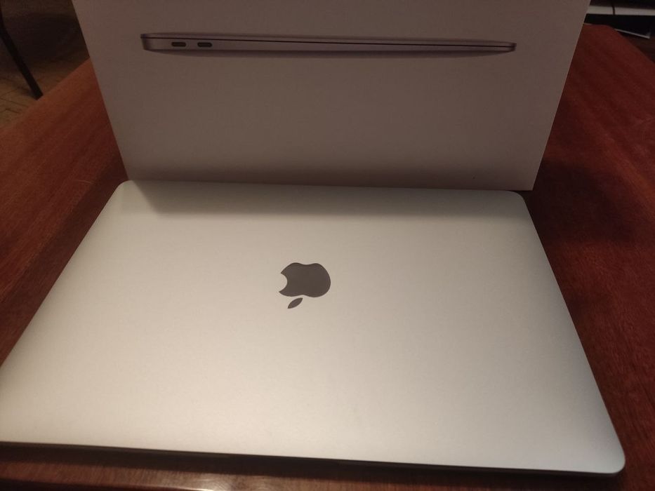 Продам MacBook air М1